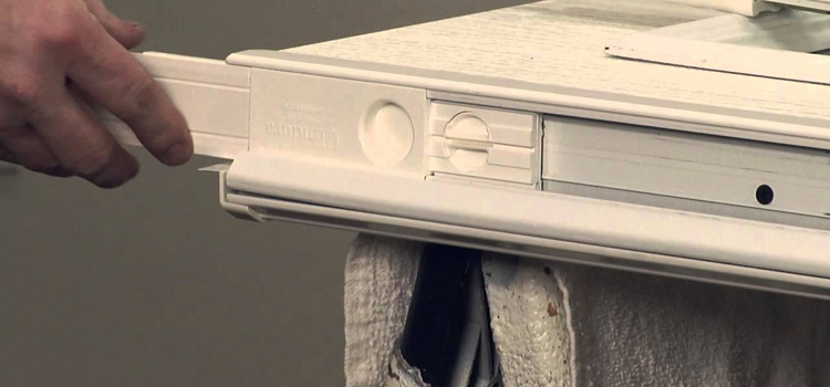 aluminum storefront door repair Cudahy